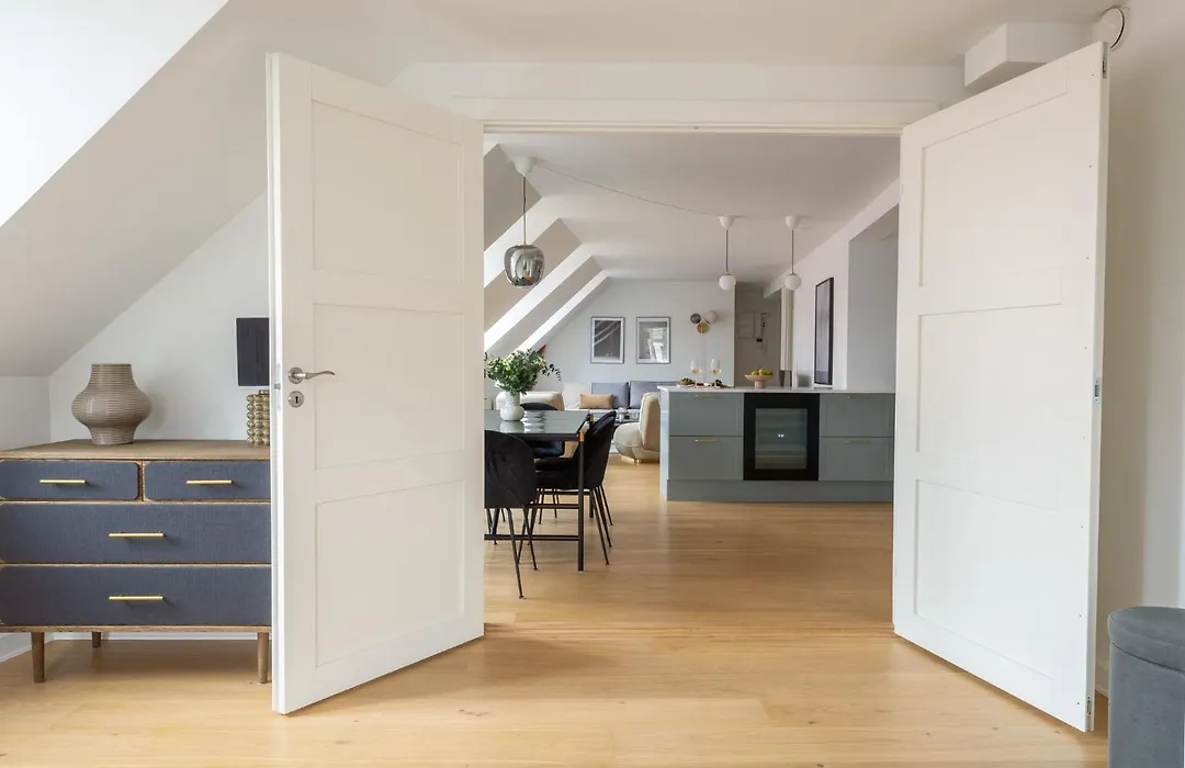 Leaves 6 - 2 Bdr Apt With Shared Roof Terrace-1