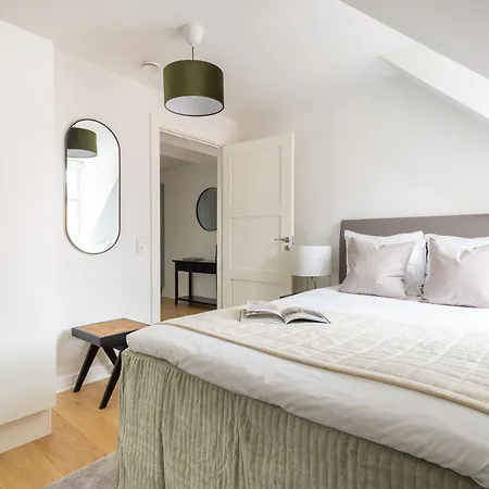 Leaves 6 - 2 Bdr Apt With Shared Roof Terrace-2